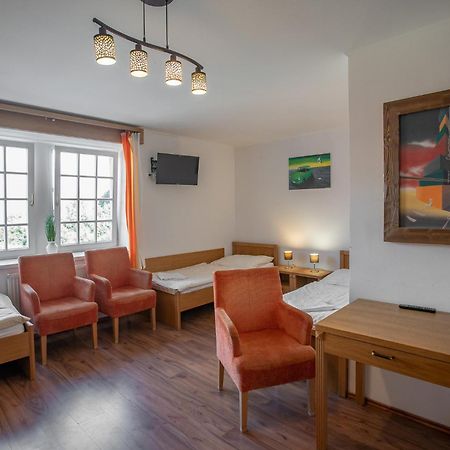 Penzion Statek Bernard Královské Poříčí Habitación foto