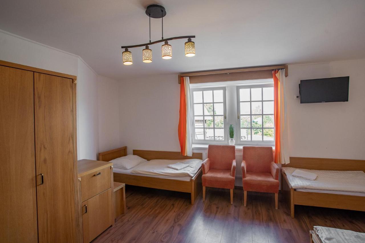 Penzion Statek Bernard Královské Poříčí Habitación foto
