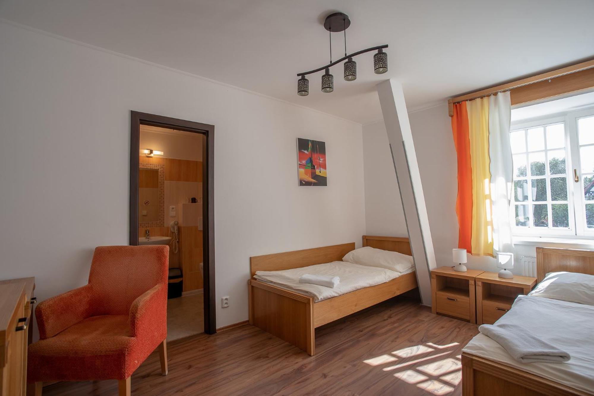 Penzion Statek Bernard Královské Poříčí Habitación foto