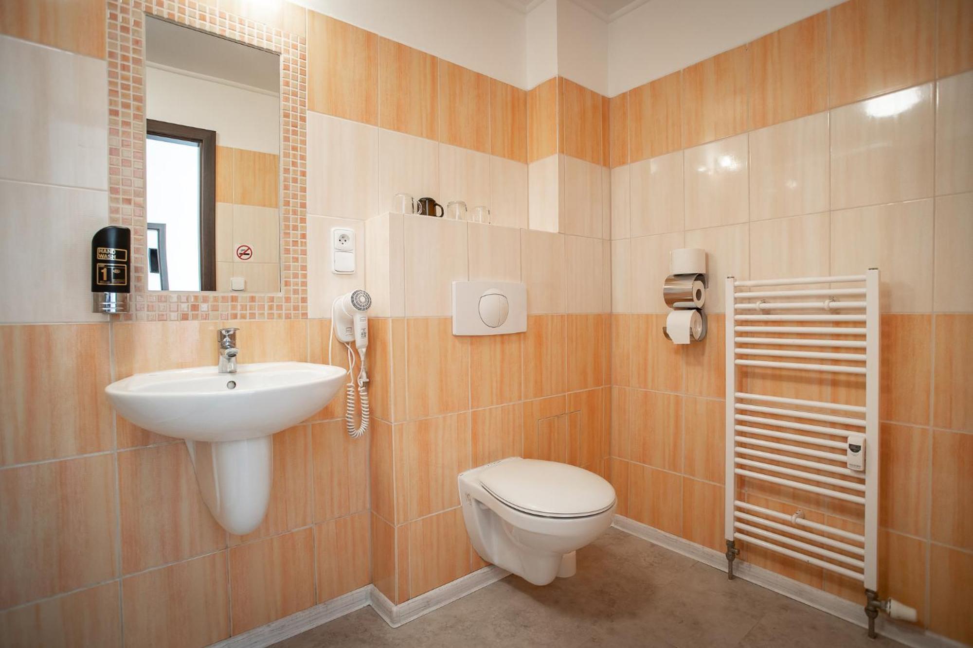 Penzion Statek Bernard Královské Poříčí Habitación foto