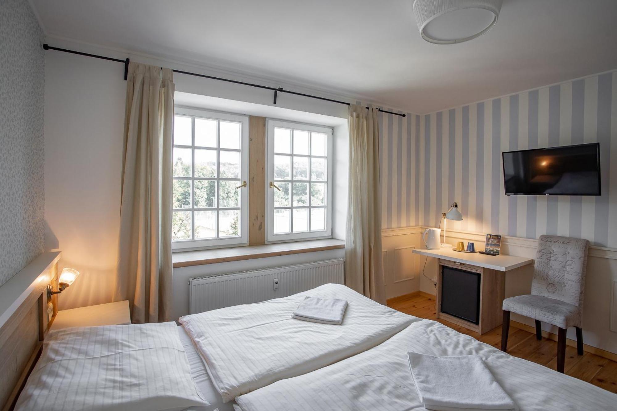 Penzion Statek Bernard Královské Poříčí Habitación foto