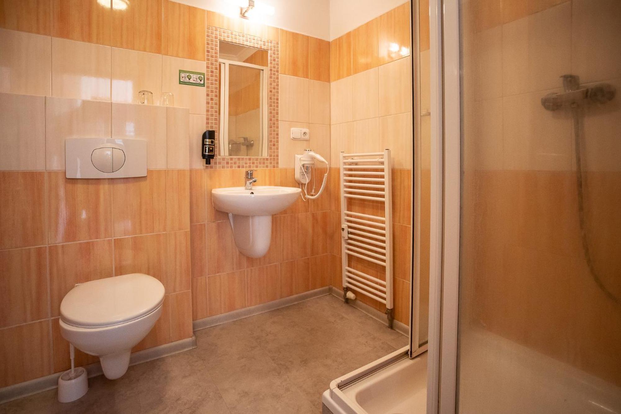 Penzion Statek Bernard Královské Poříčí Habitación foto